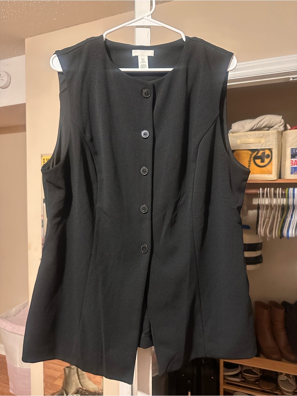 H&M Black Sleeveless Button-Front Tailored Vest